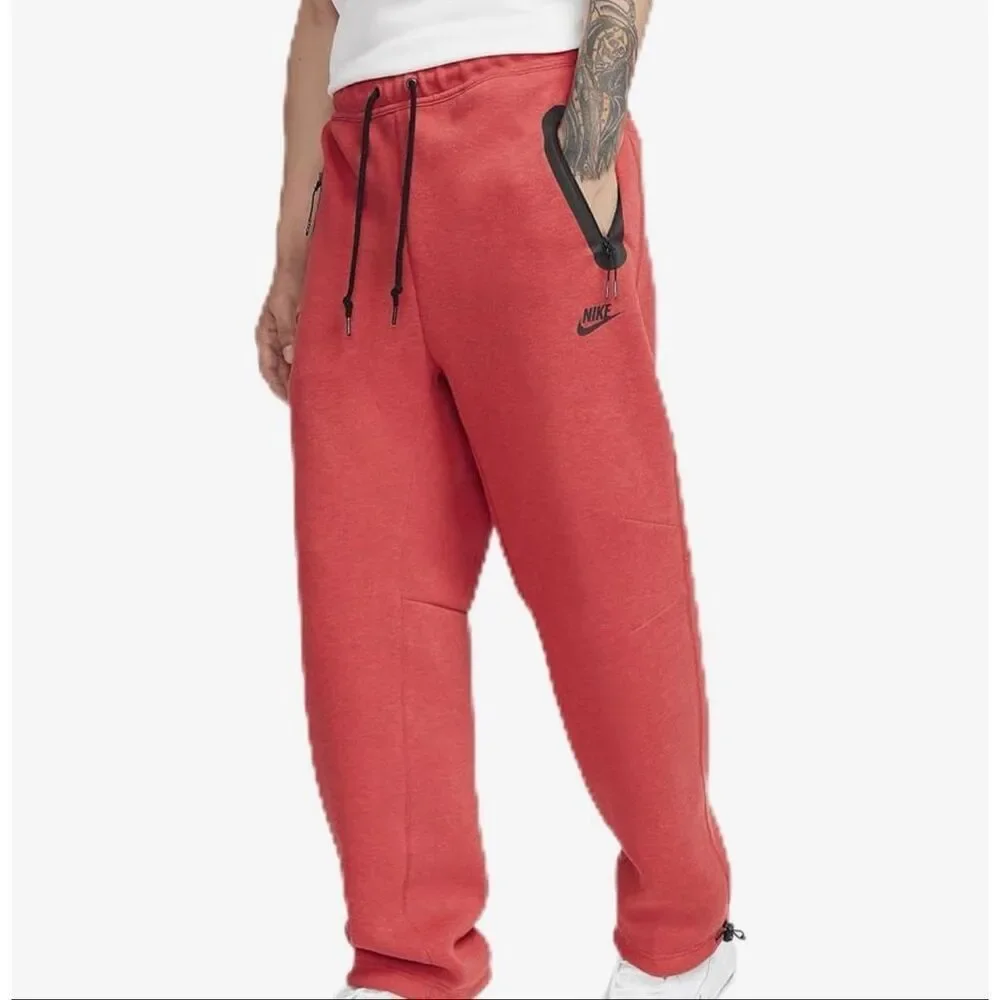 Nike Sportswear Tech Men’s Open Hem Standard Fit Sweatpants Jogger NWT